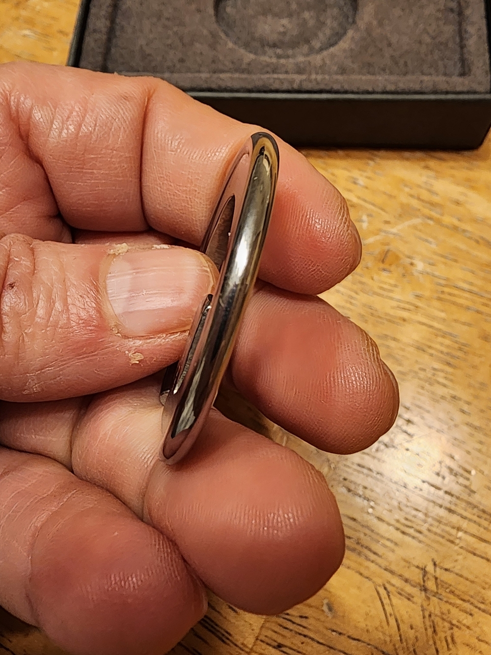 Gucci G Logo Bookmark - Picture 4 of 6